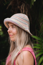 Cargar imagen en el visor de la galería, Multicolor bucket hat
