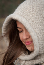 Cargar imagen en el visor de la galería, Knitted Hood - Andean Wool