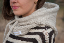 Cargar imagen en el visor de la galería, Knitted Hood - Andean Wool