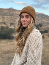 Load image into Gallery viewer, Rosa Beanie
