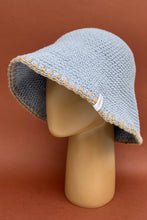 Cargar imagen en el visor de la galería, Classic Bucket Hat
