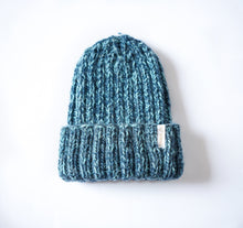 Load image into Gallery viewer, Valentina beanie (M-L)
